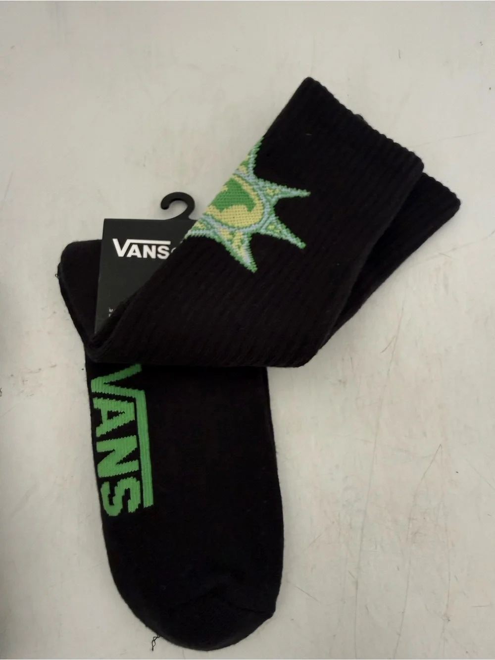 Vans Men’s Crew Socks (4 pairs total)